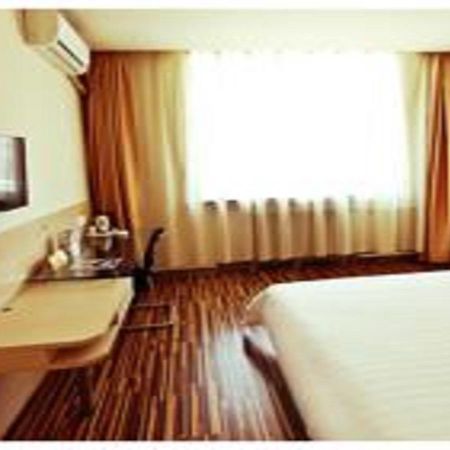 Jinjiang Inn Select Taiyuan Tongluowan Wuyi Road Екстер'єр фото